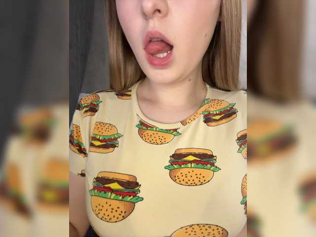-Dirty-Bitch live cam on BongaCams