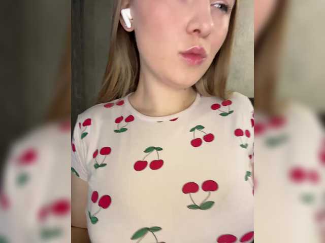 -Dirty-Bitch live cam on BongaCams