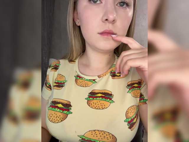 -Dirty-Bitch live cam on BongaCams