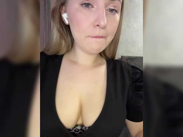 -Dirty-Bitch live cam on BongaCams