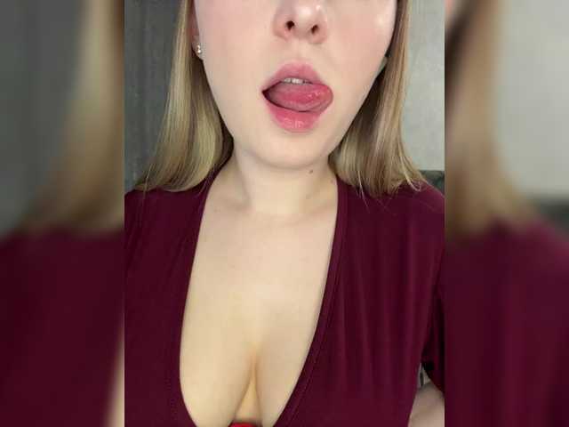 -dirty-bitch live sex show