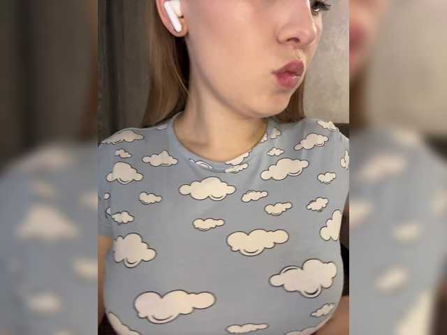 -Dirty-Bitch live webcam show