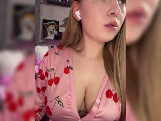 -Dirty-Bitch live cam on BongaCams