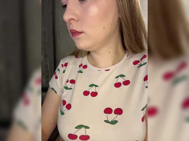 -Dirty-Bitch live cam on UnifiedCams