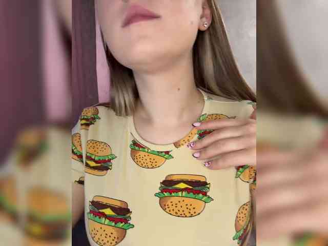 AlinaRay webcam