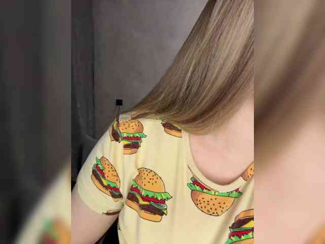 AlinaRay webcam