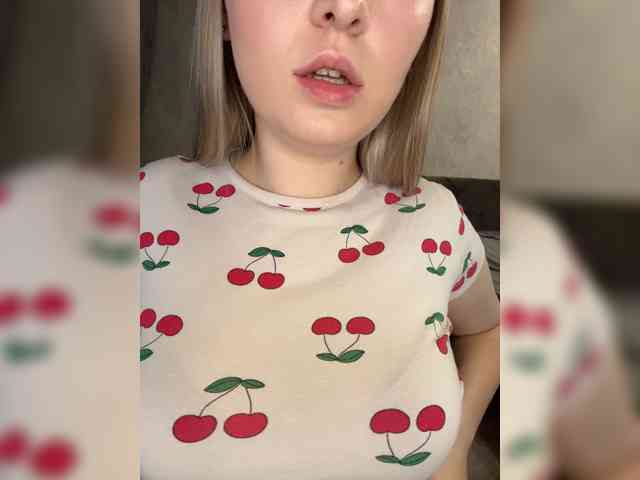 AlinaRay webcam