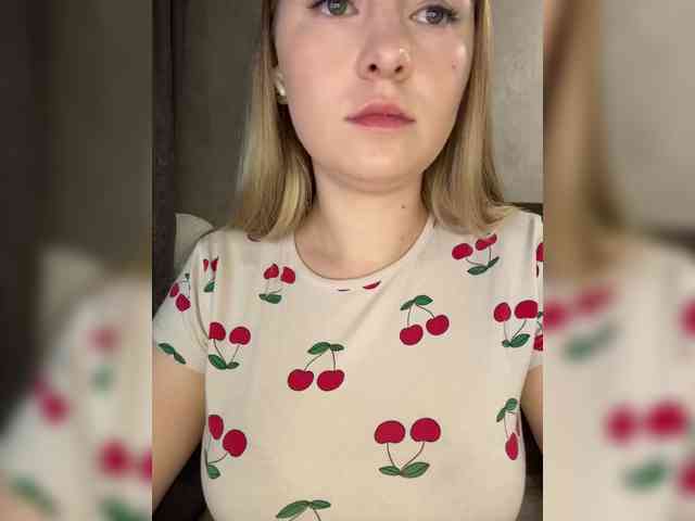 AlinaRay webcam
