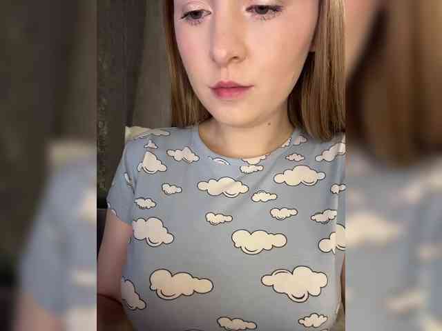 AlinaRay webcam