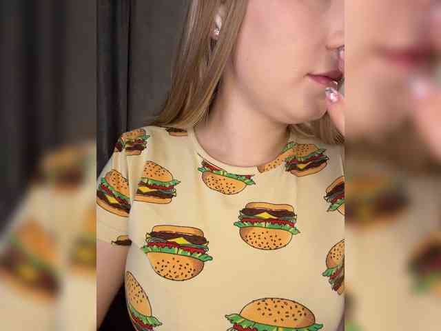 AlinaRay webcam