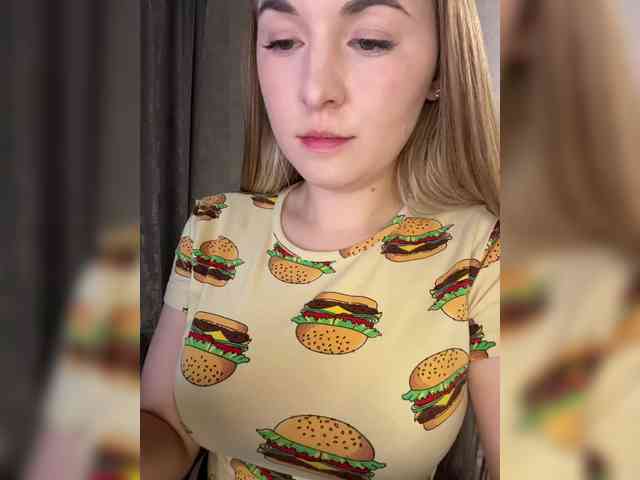 AlinaRay webcam