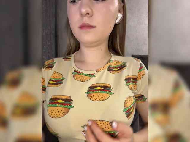 AlinaRay webcam