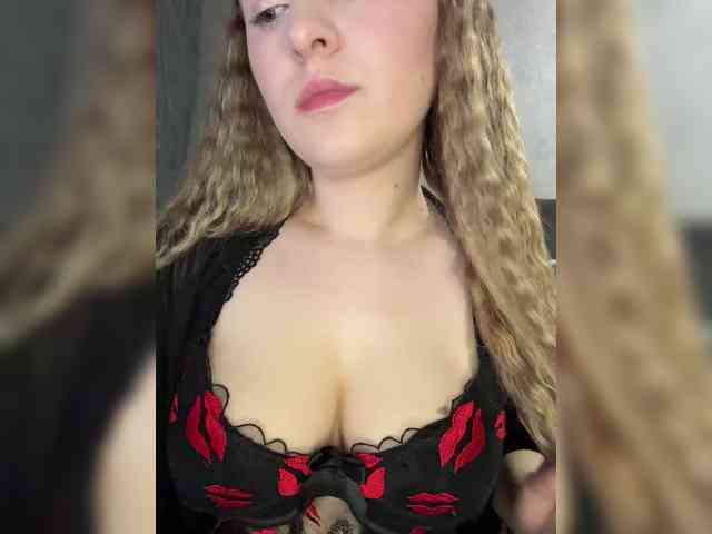 AlinaRay webcam
