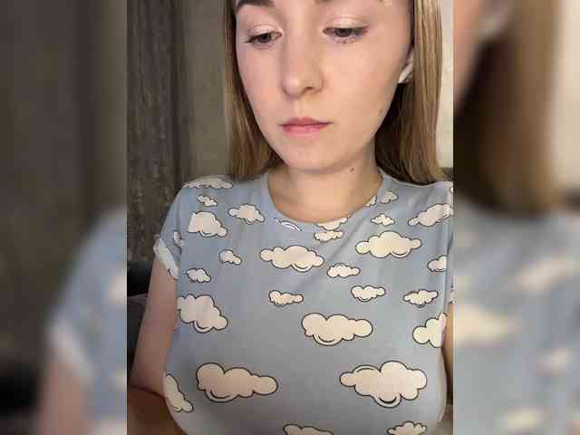 AlinaRay webcam
