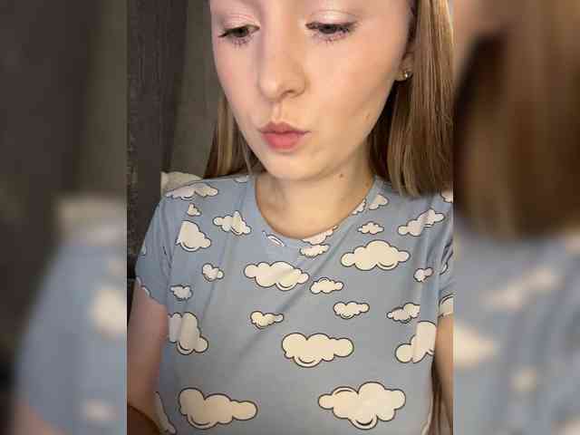 AlinaRay webcam