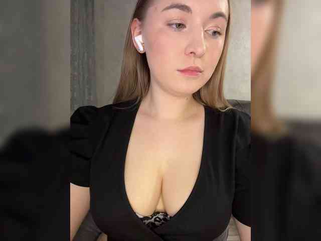 AlinaRay webcam