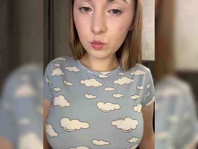 Модель: AlinaRay