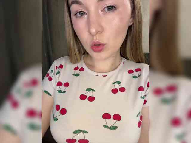AlinaRay webcam