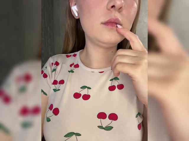 AlinaRay webcam