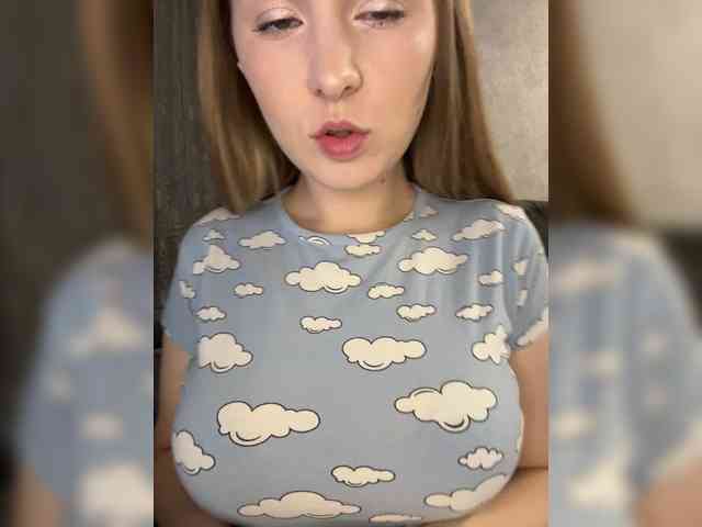 AlinaRay webcam