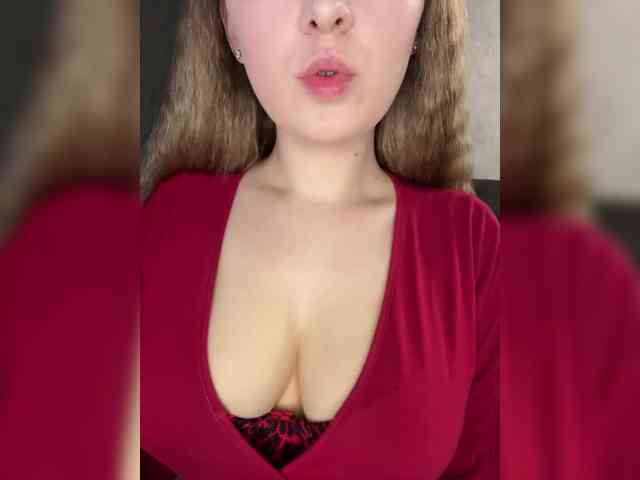 AlinaRay webcam