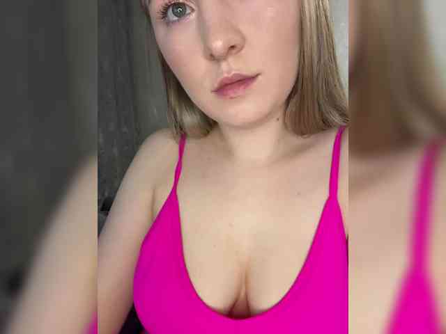 AlinaRay webcam