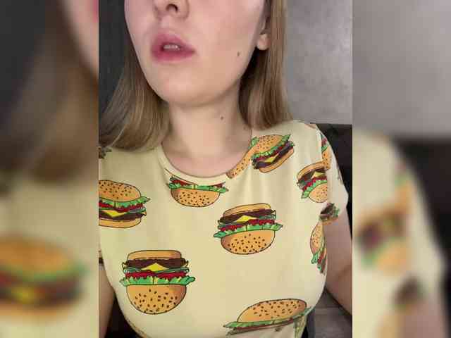 AlinaRay webcam