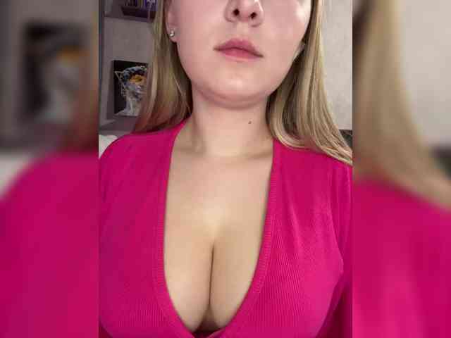 AlinaRay webcam