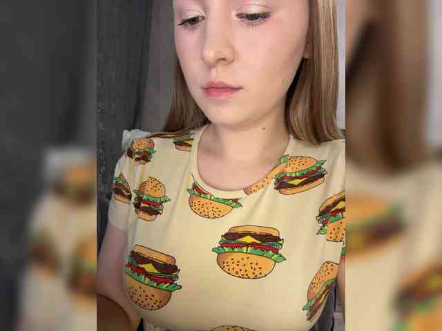 AlinaRay webcam