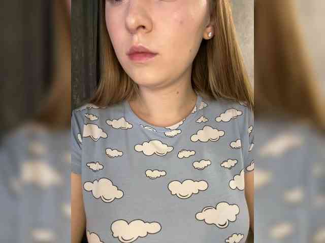 AlinaRay webcam