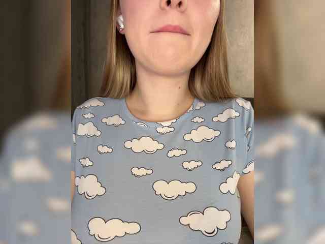AlinaRay webcam