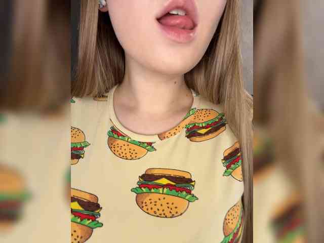 AlinaRay webcam