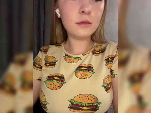 AlinaRay webcam