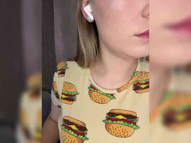 AlinaRay webcam