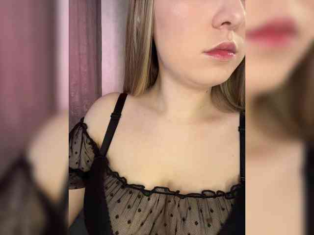 Модель: AlinaRay