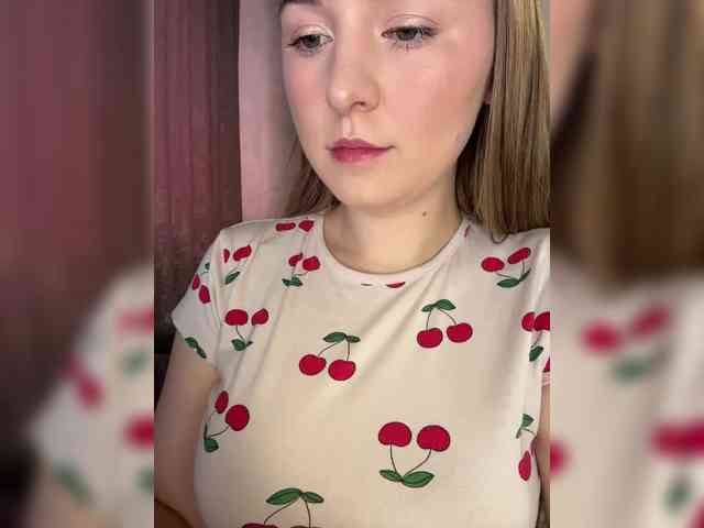 AlinaRay webcam