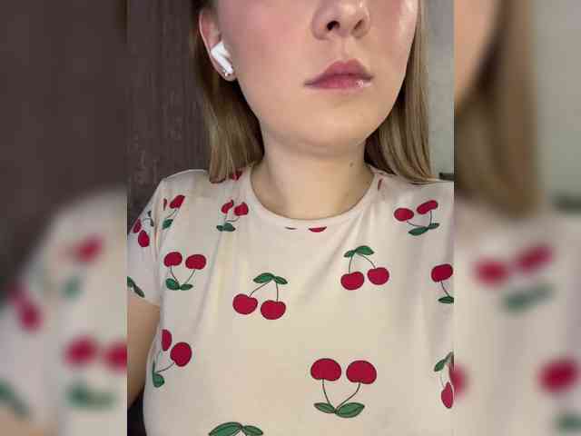 AlinaRay webcam