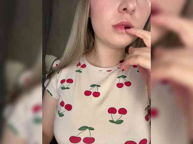 AlinaRay webcam