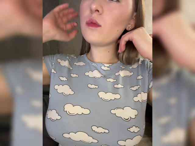 AlinaRay webcam