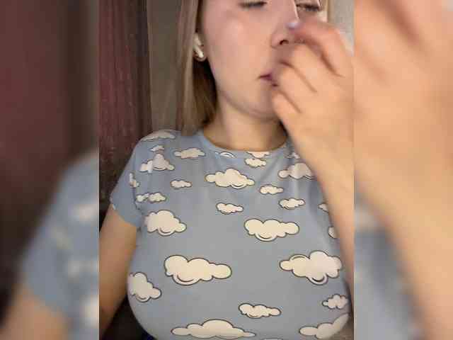 Модель: AlinaRay