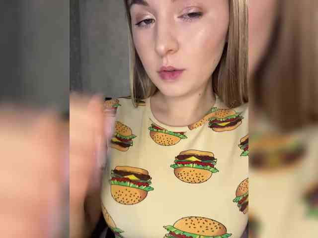 AlinaRay webcam