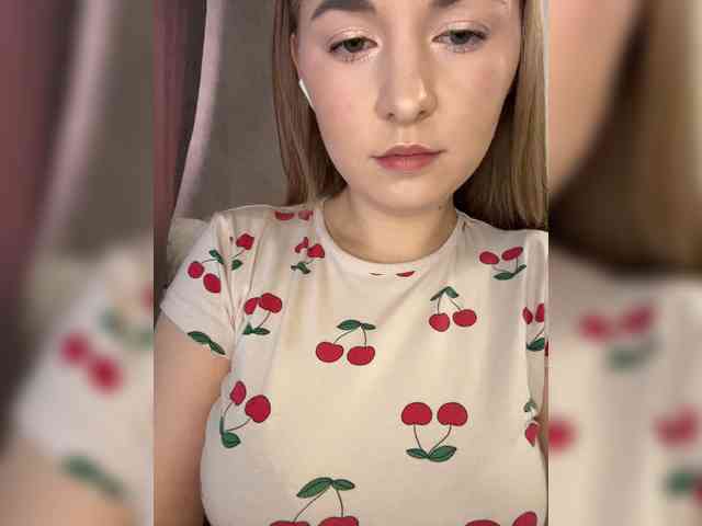 AlinaRay webcam