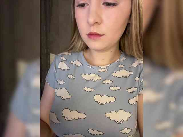 AlinaRay webcam