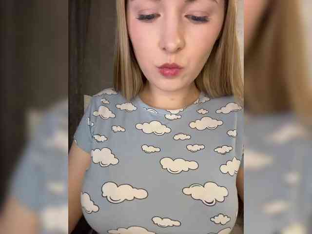 AlinaRay webcam