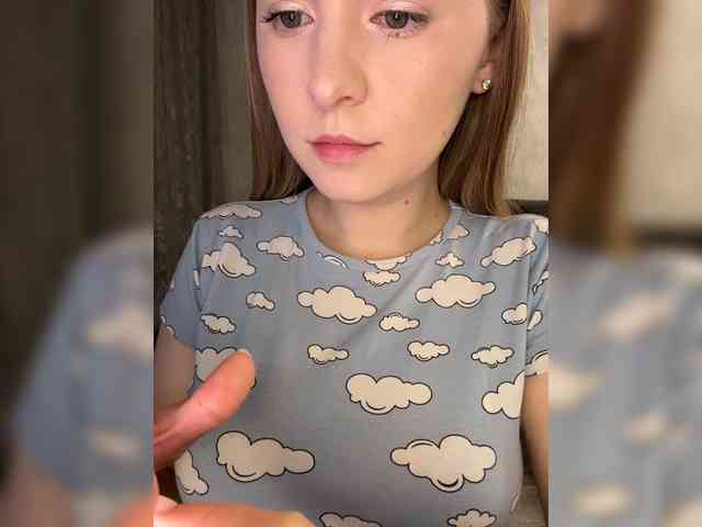 AlinaRay webcam