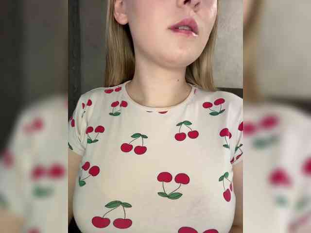 AlinaRay webcam