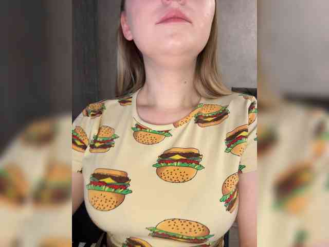 AlinaRay webcam