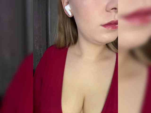 AlinaRay webcam