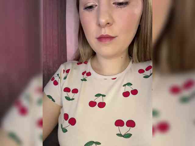 AlinaRay webcam