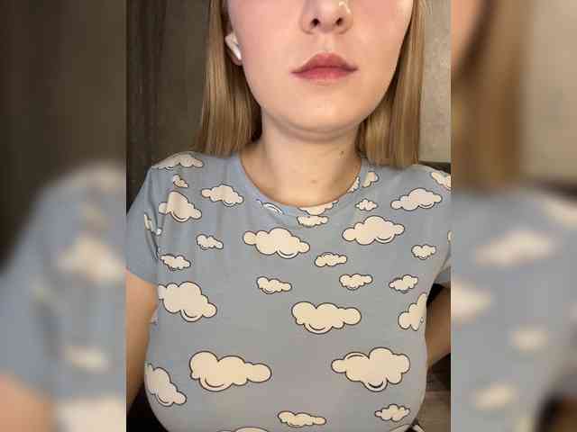 AlinaRay webcam